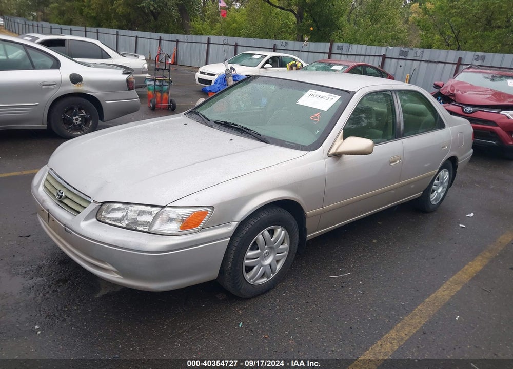 2001 TOYOTA CAMRY LE VIN: 4T1BG28K61U856429