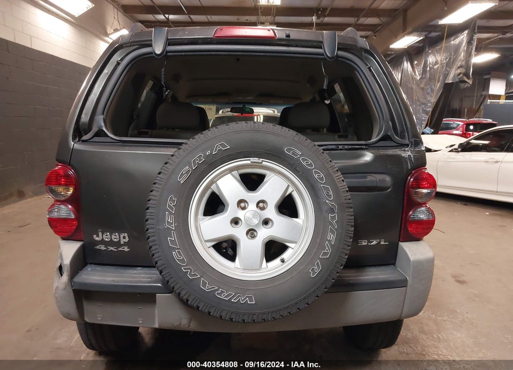 2006 JEEP LIBERTY SPORT VIN: 1J4GL48K46W289483