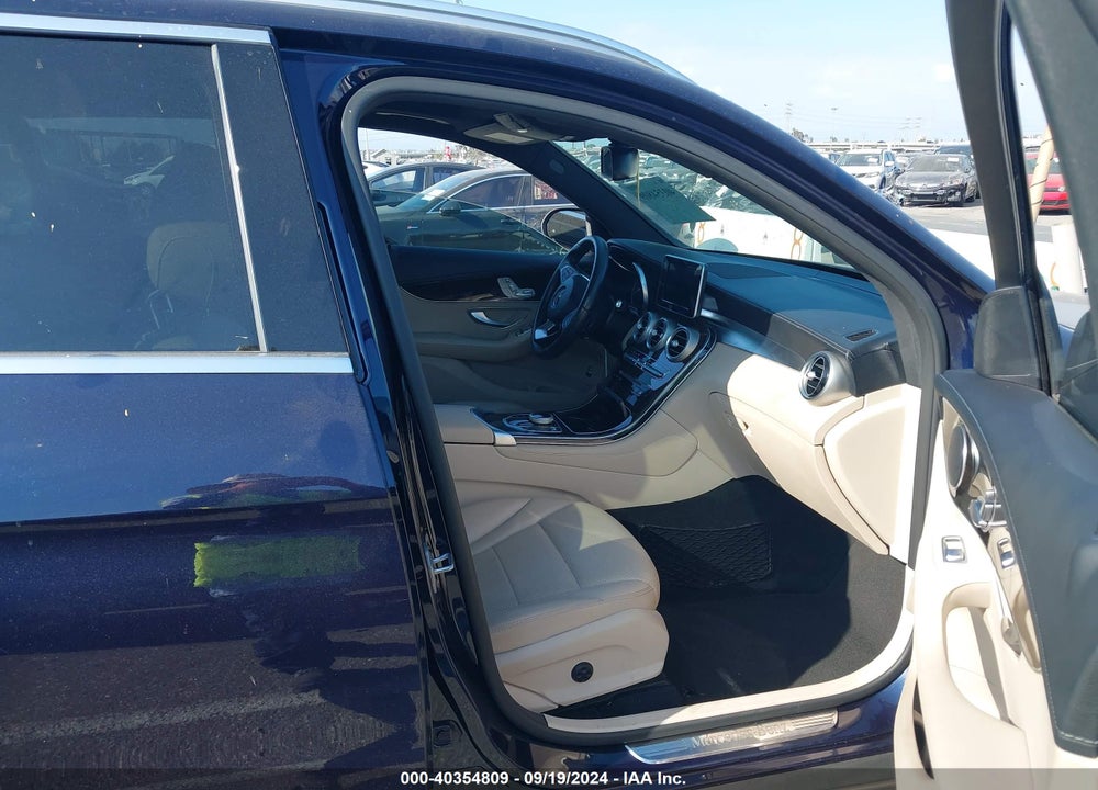2017 MERCEDES-BENZ GLC 300 VIN: WDC0G4JB5HV013225