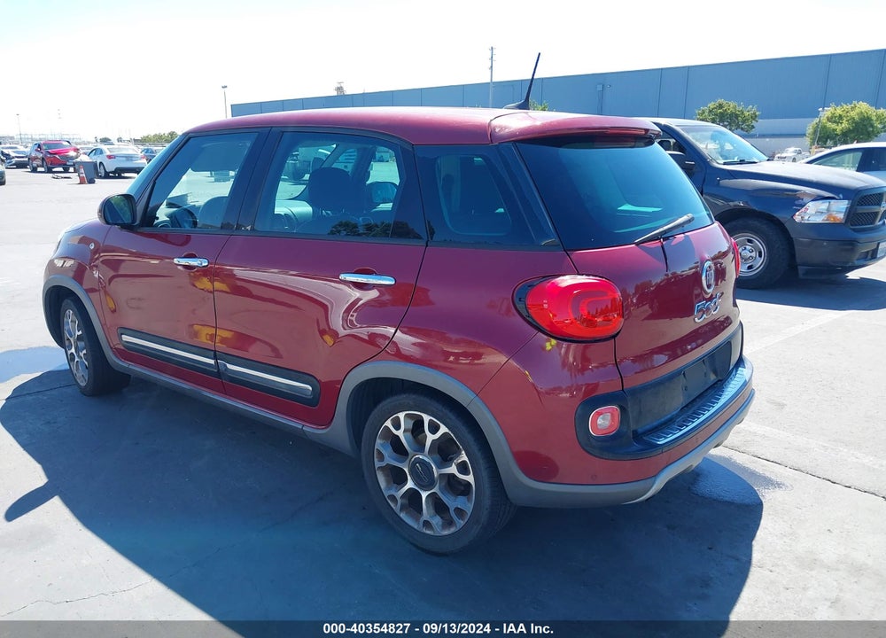 2017 FIAT 500L TREKKING VIN: ZFBCFADH2HZ039197
