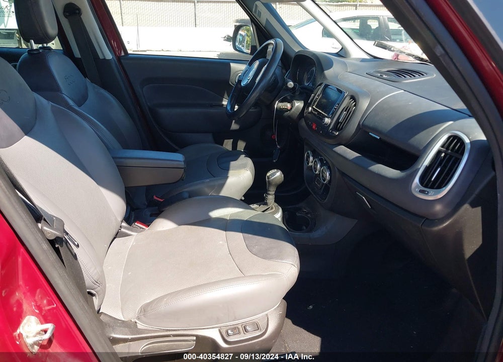 2017 FIAT 500L TREKKING VIN: ZFBCFADH2HZ039197