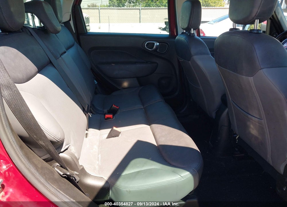 2017 FIAT 500L TREKKING VIN: ZFBCFADH2HZ039197