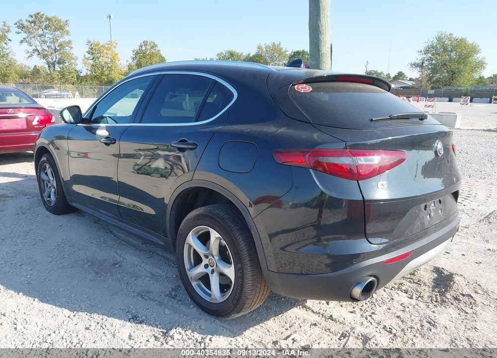 2018 ALFA ROMEO STELVIO VIN: ZASFAKAN6J7B68982