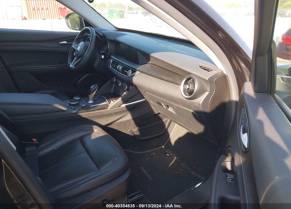 2018 ALFA ROMEO STELVIO VIN: ZASFAKAN6J7B68982