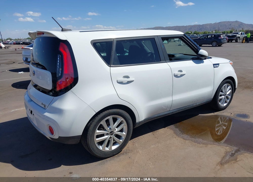 2018 KIA SOUL VIN: KNDJP3A58J7564340
