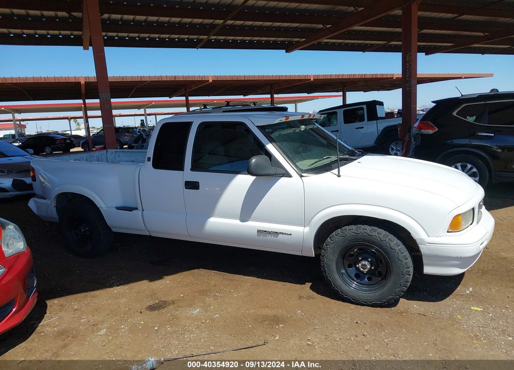1996 GMC SONOMA VIN: 1GTCS19W1T8536496