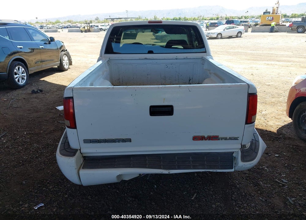 1996 GMC SONOMA VIN: 1GTCS19W1T8536496
