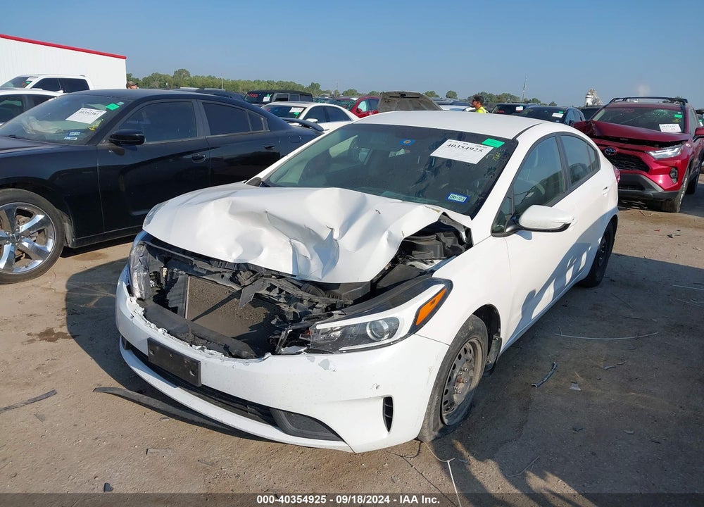 2017 KIA FORTE LX VIN: 3KPFL4A70HE014066