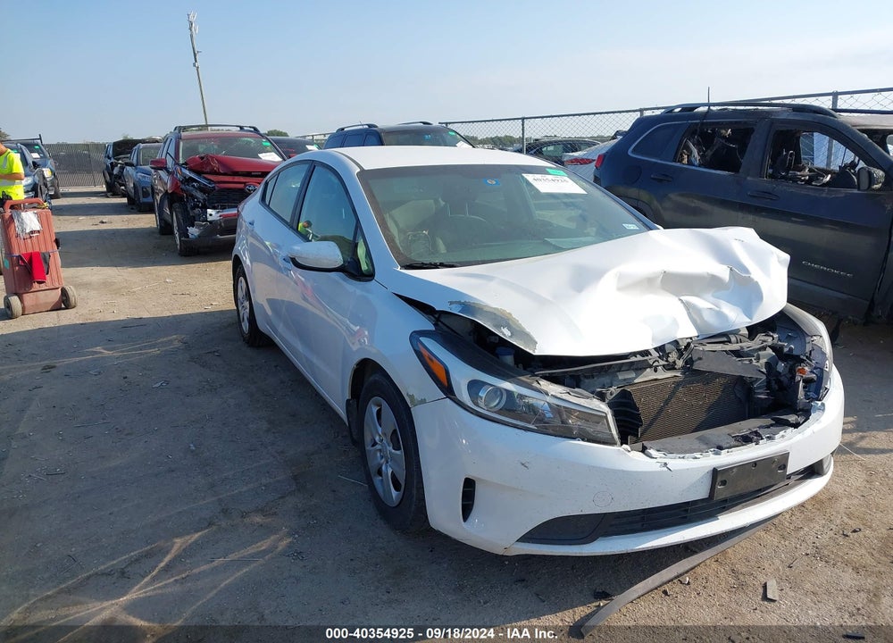 2017 KIA FORTE LX VIN: 3KPFL4A70HE014066