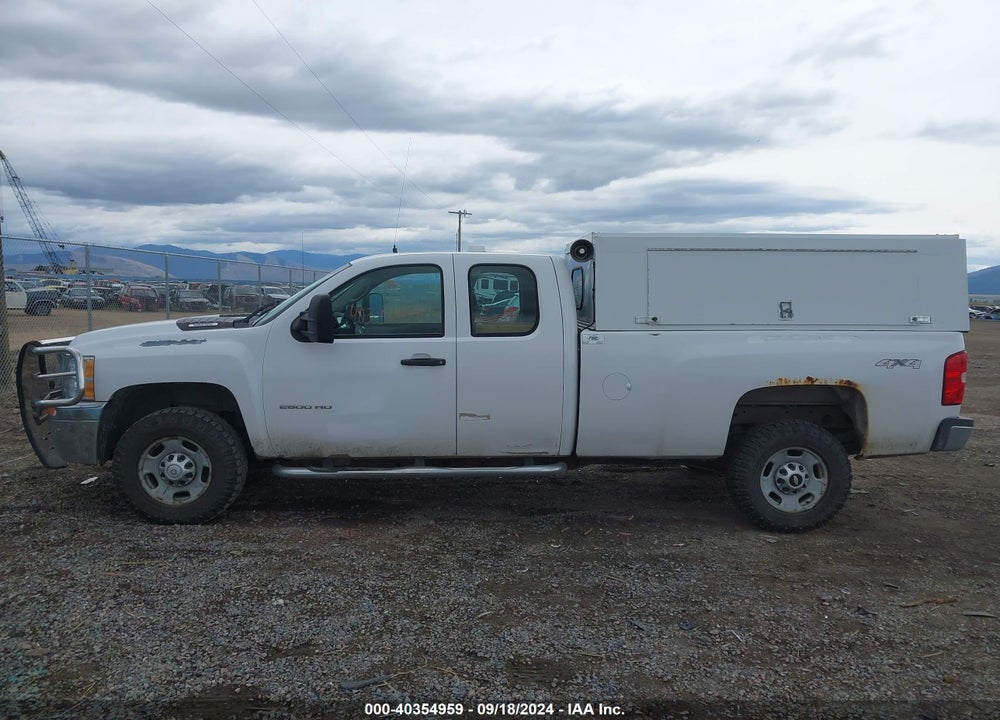 2011 CHEVROLET SILVERADO 2500HD WORK TRUCK VIN: 1GC2KVCG6BZ325405