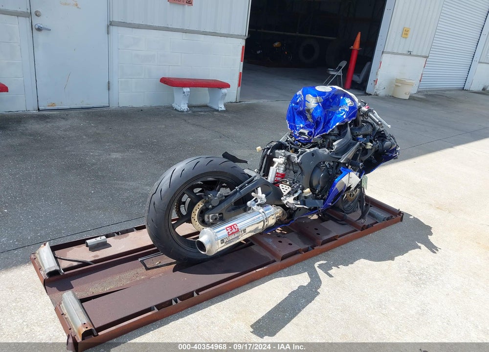 2005 YAMAHA YZFR6 L VIN: JYARJ06E25A026183