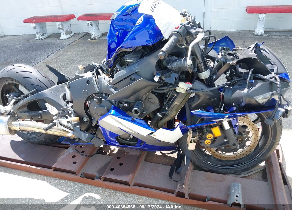 2005 YAMAHA YZFR6 L VIN: JYARJ06E25A026183