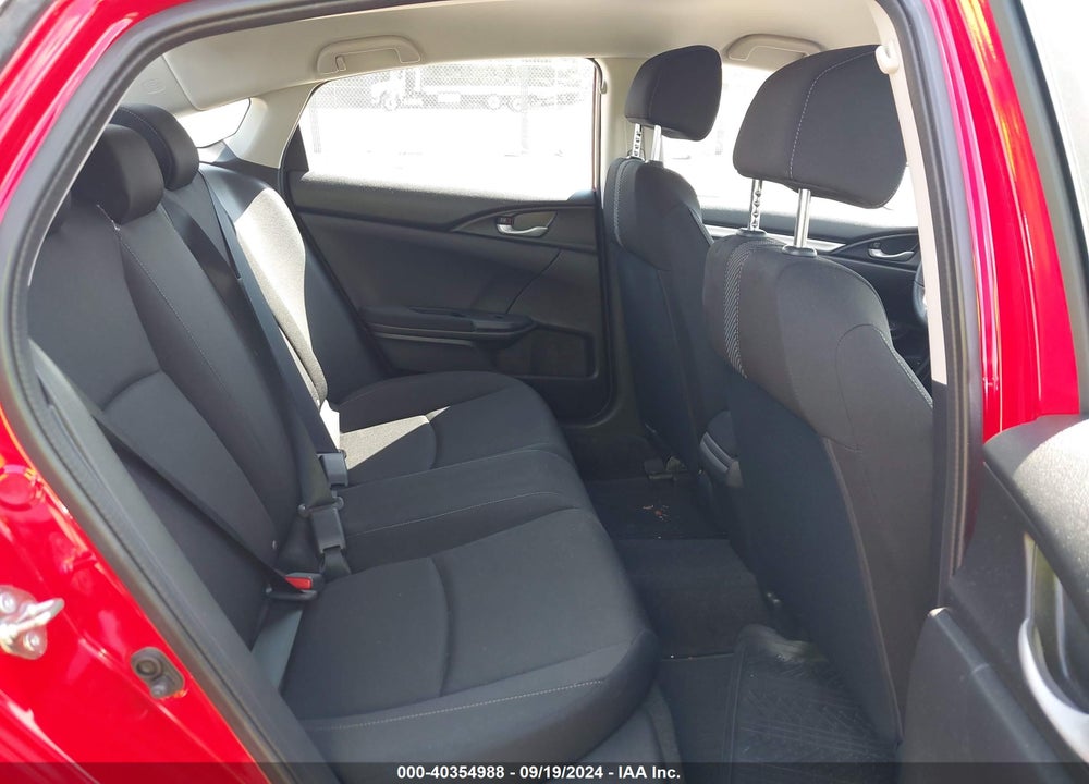 2018 HONDA CIVIC LX VIN: 2HGFC2F52JH558639