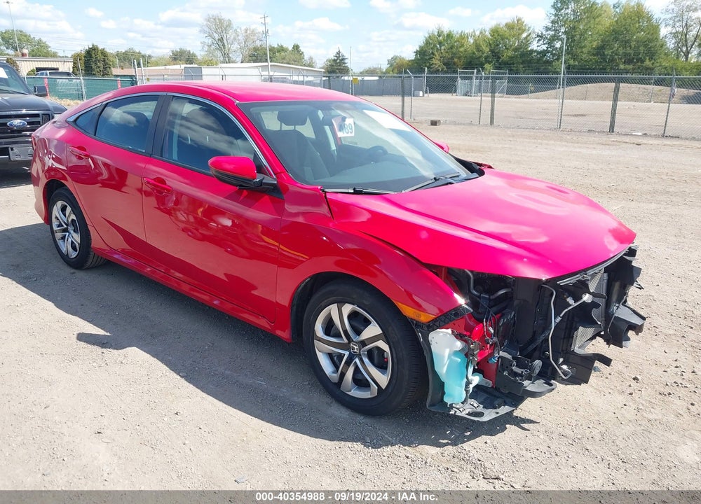 2018 HONDA CIVIC LX VIN: 2HGFC2F52JH558639