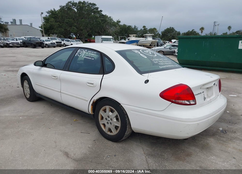 2005 FORD TAURUS SE VIN: 1FAFP53285A232854