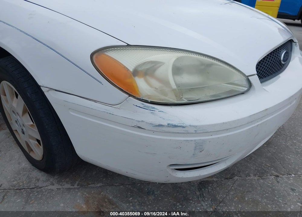 2005 FORD TAURUS SE VIN: 1FAFP53285A232854