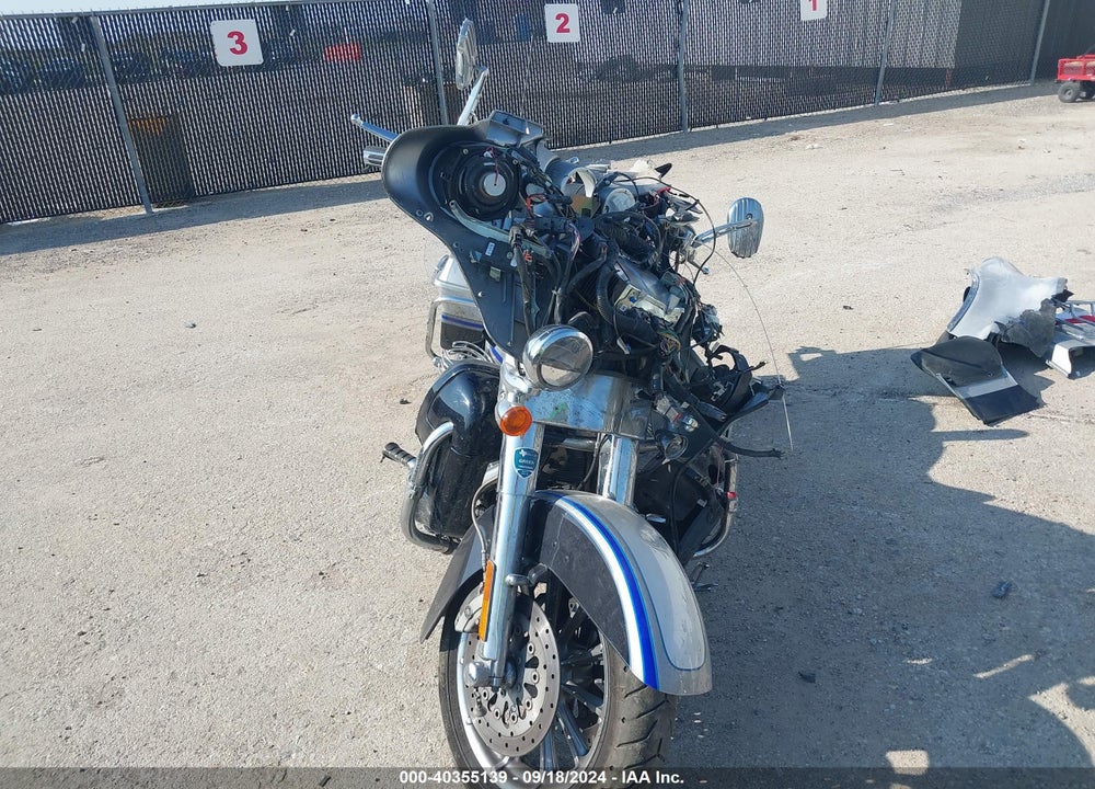 2009 HARLEY-DAVIDSON FLHTCUSE4 VIN: 1HD1PR8129Y957566
