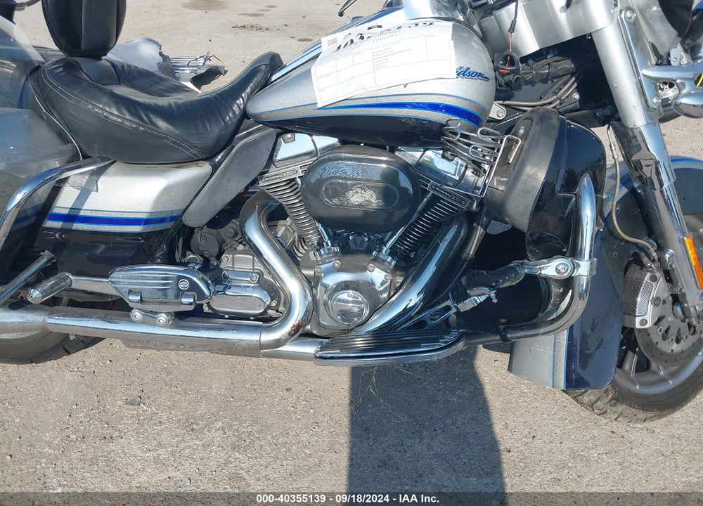 2009 HARLEY-DAVIDSON FLHTCUSE4 VIN: 1HD1PR8129Y957566