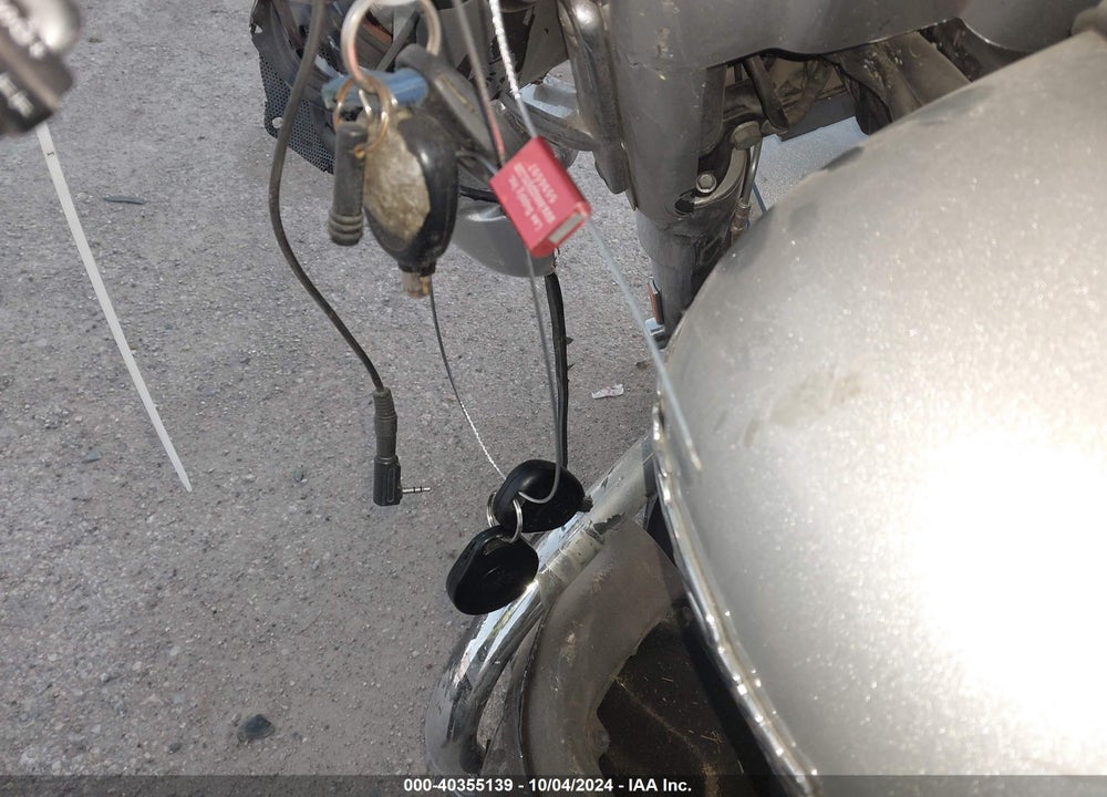 2009 HARLEY-DAVIDSON FLHTCUSE4 VIN: 1HD1PR8129Y957566