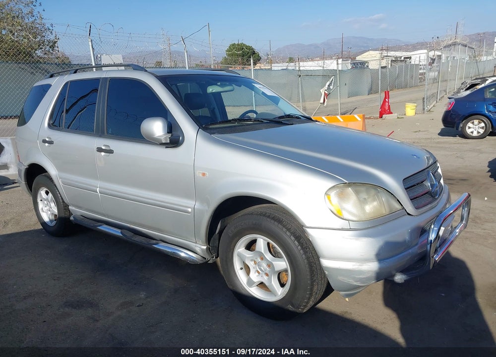 2000 MERCEDES-BENZ ML 320 VIN: 4JGAB54EXYA155089