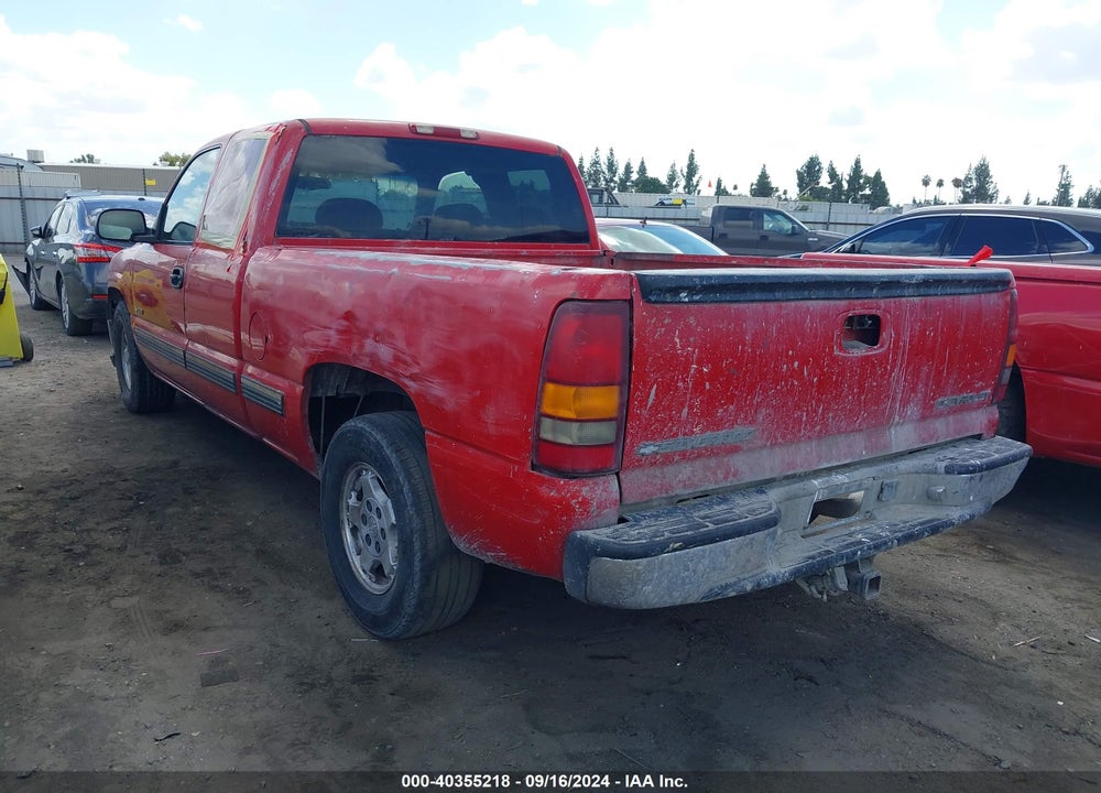 2000 CHEVROLET SILVERADO 1500 LS VIN: 1GCEC19T1YZ188633