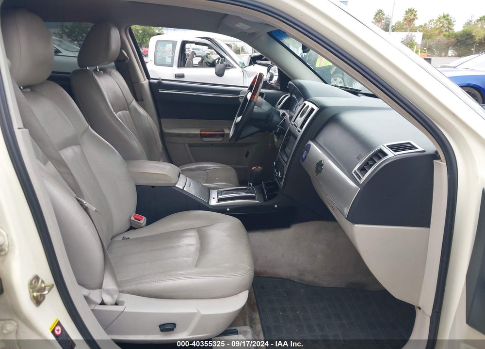 2005 CHRYSLER 300C VIN: 2C3AA63H65H523018