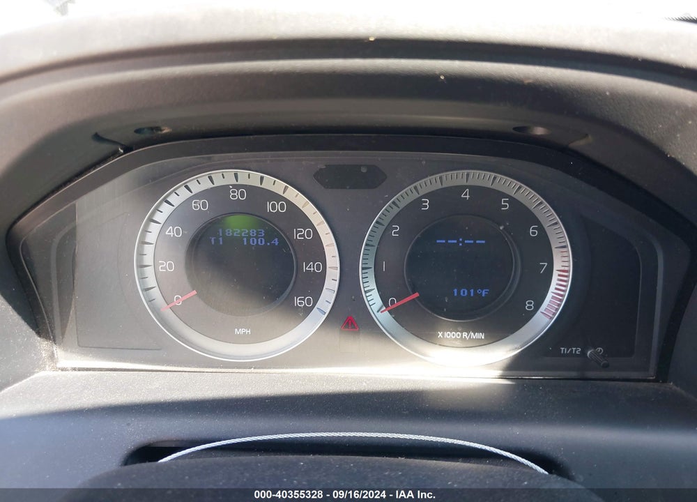 2010 VOLVO XC60 T6/T6 R-DESIGN VIN: YV4992DZXA2024570