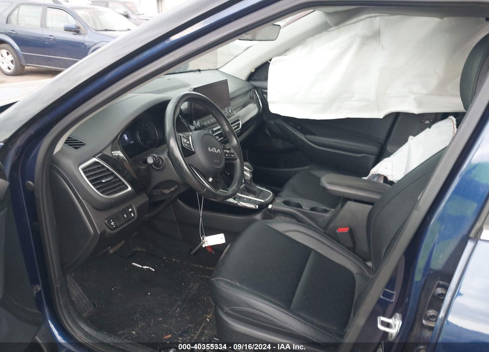 2023 KIA SELTOS EX VIN: KNDERCAA7P7411238