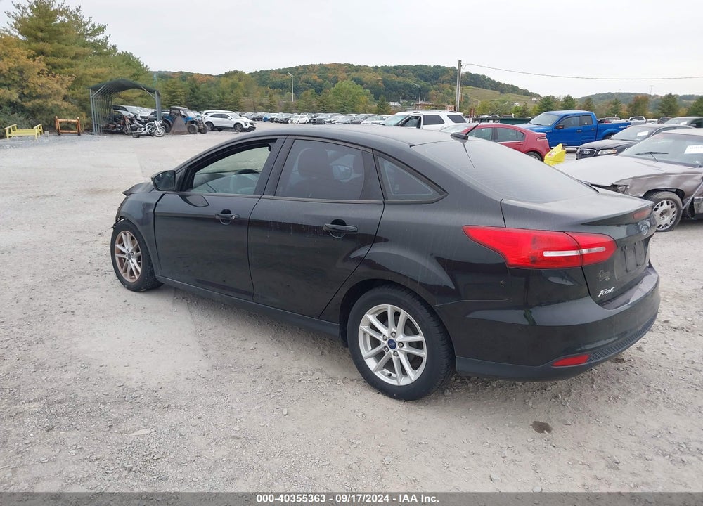 2017 FORD FOCUS SE VIN: 1FADP3F26HL202607