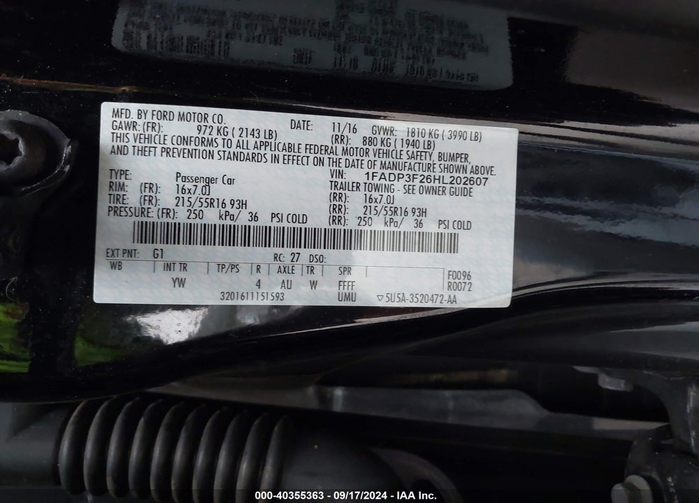 2017 FORD FOCUS SE VIN: 1FADP3F26HL202607
