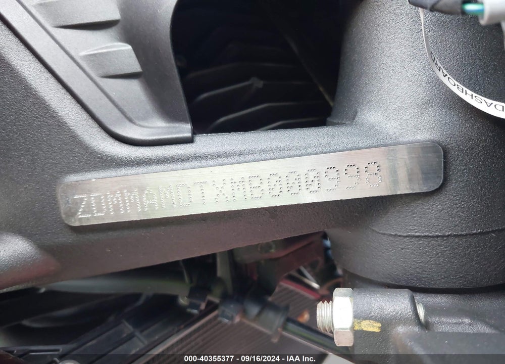 2021 DUCATI MONSTER VIN: ZDMMAMDTXMB000998