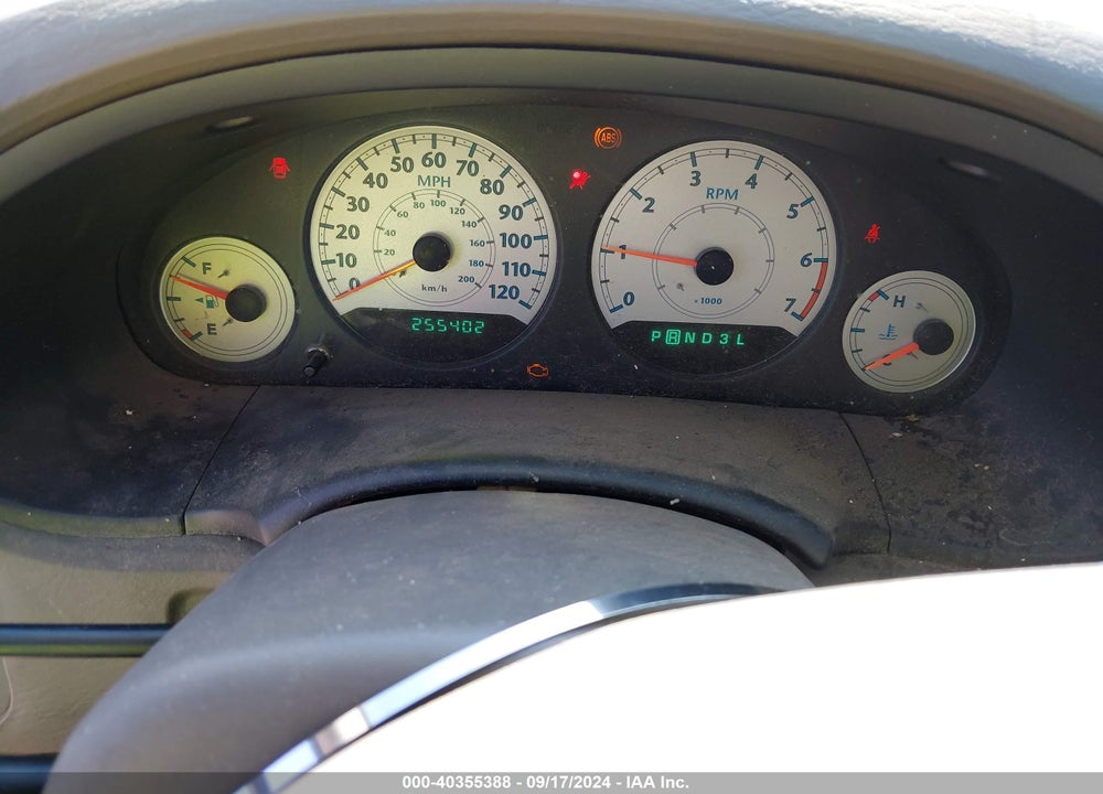 2005 CHRYSLER TOWN & COUNTRY LX VIN: 2C4GP44R35R151275