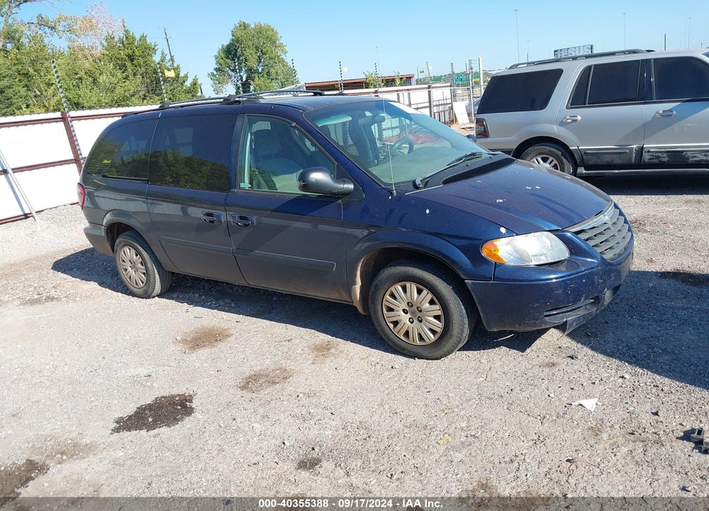 2005 CHRYSLER TOWN & COUNTRY LX VIN: 2C4GP44R35R151275