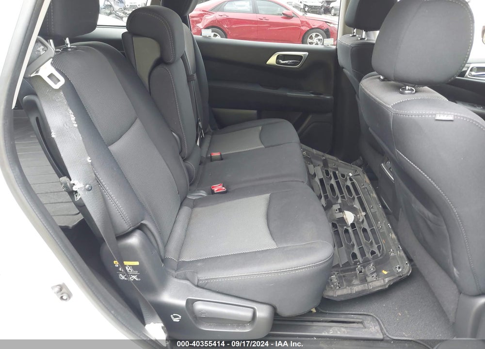 2017 NISSAN PATHFINDER SV VIN: 5N1DR2MMXHC695898