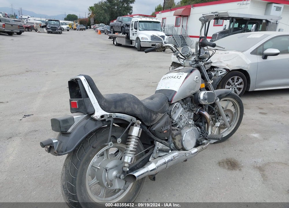2004 KAWASAKI VN750 VIN: JKAVNDA184B552761