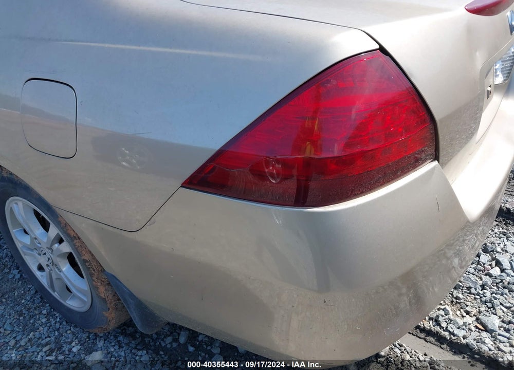 2007 HONDA ACCORD 2.4 EX VIN: 1HGCM56877A045681