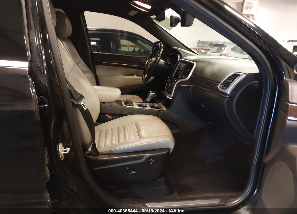 2018 JEEP GRAND CHEROKEE STERLING EDITION 4X4 VIN: 1C4RJFBG4JC234403