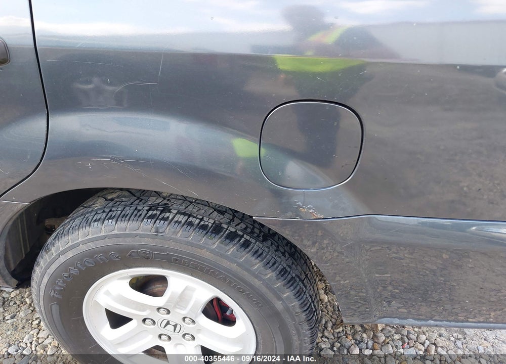 2006 HONDA PILOT LX VIN: 2HKYF18196H554069