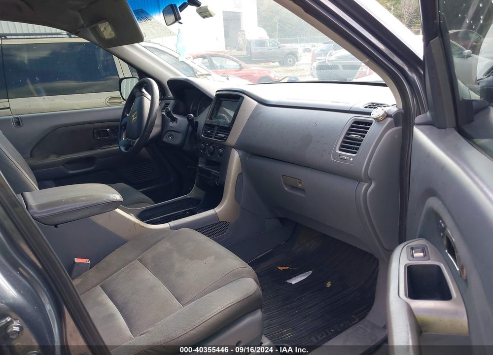 2006 HONDA PILOT LX VIN: 2HKYF18196H554069