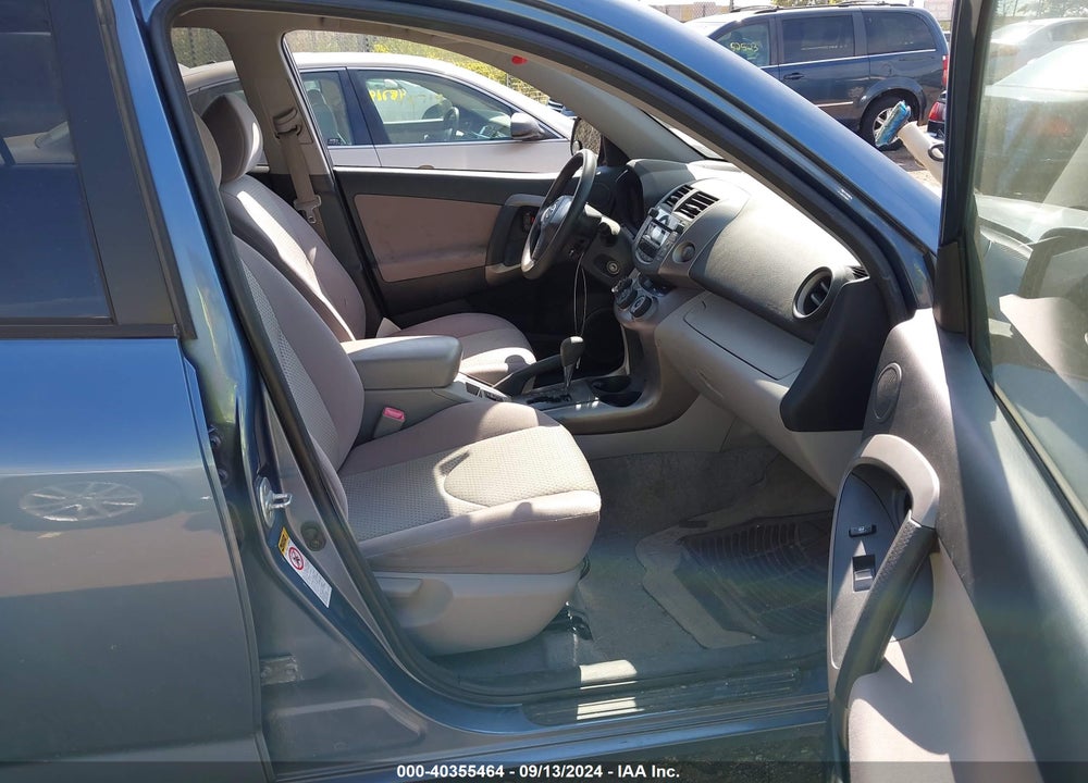 2006 TOYOTA RAV4 VIN: JTMBD33VX65024274