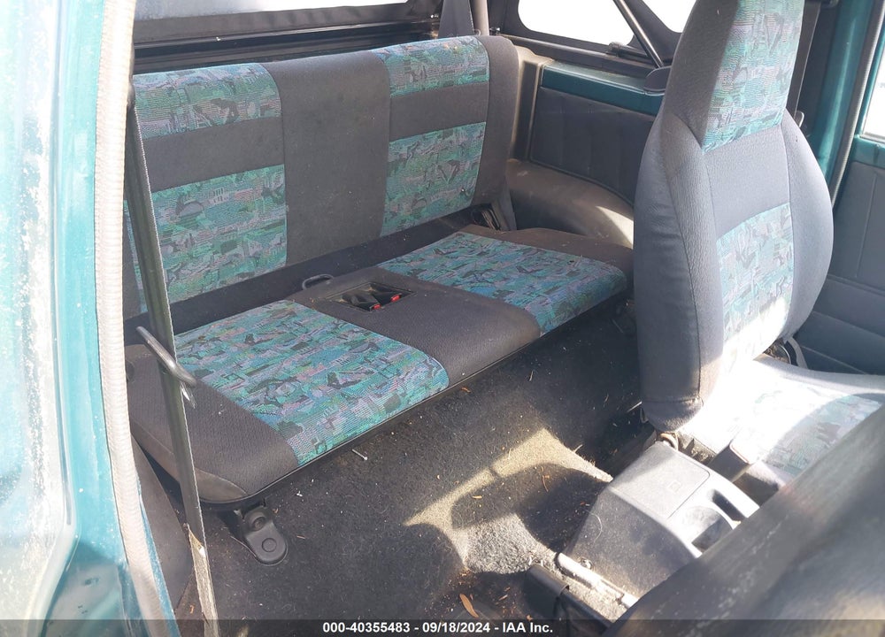 1996 GEO TRACKER VIN: 2CNBJ1861T6931912