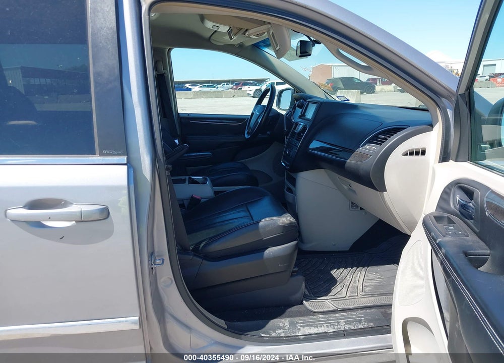 2013 CHRYSLER TOWN & COUNTRY TOURING VIN: 2C4RC1BG5DR583627