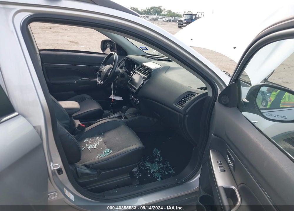 2018 MITSUBISHI OUTLANDER SPORT 2.4 SEL VIN: JA4AP4AWXJZ008429
