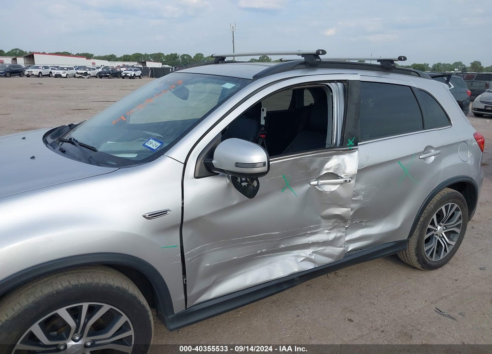 2018 MITSUBISHI OUTLANDER SPORT 2.4 SEL VIN: JA4AP4AWXJZ008429