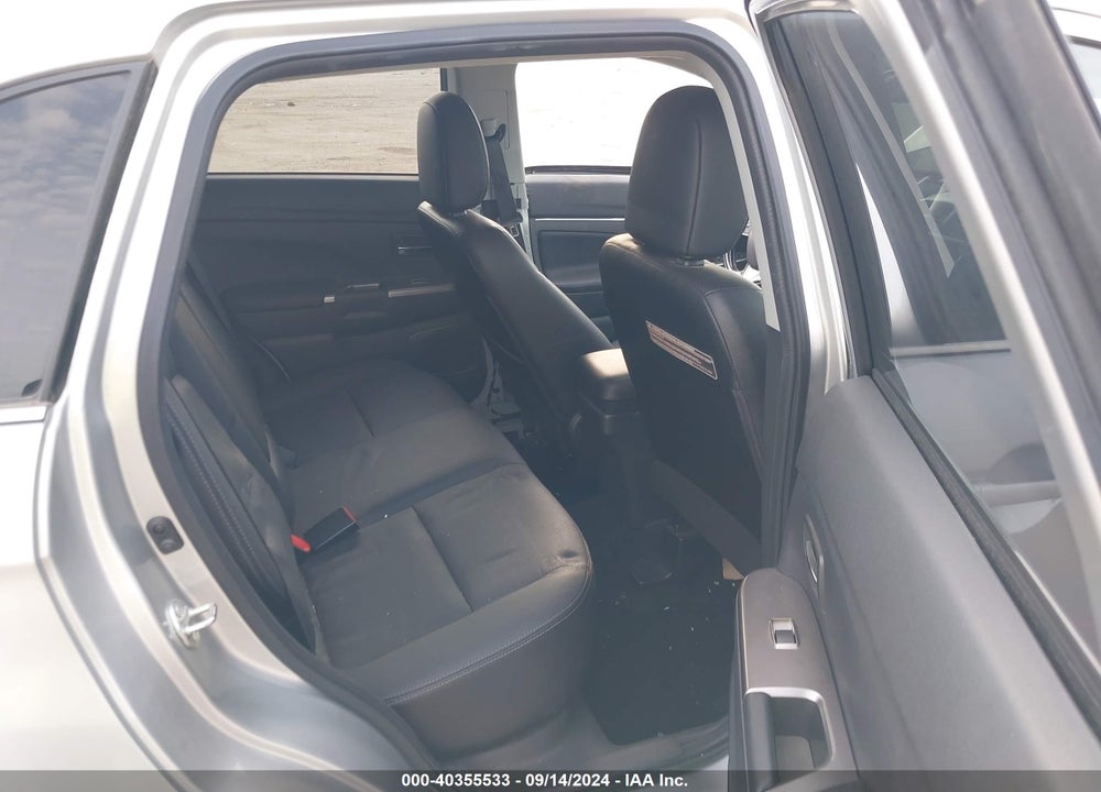 2018 MITSUBISHI OUTLANDER SPORT 2.4 SEL VIN: JA4AP4AWXJZ008429