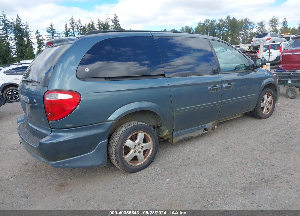 2005 CHRYSLER TOWN & COUNTRY LX VIN: 2C4GP44R85R179797