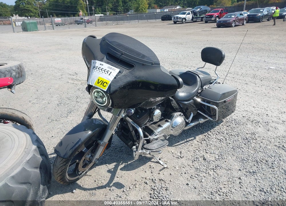 2014 HARLEY-DAVIDSON FLHX STREET GLIDE VIN: 1HD1KBM13EB673775