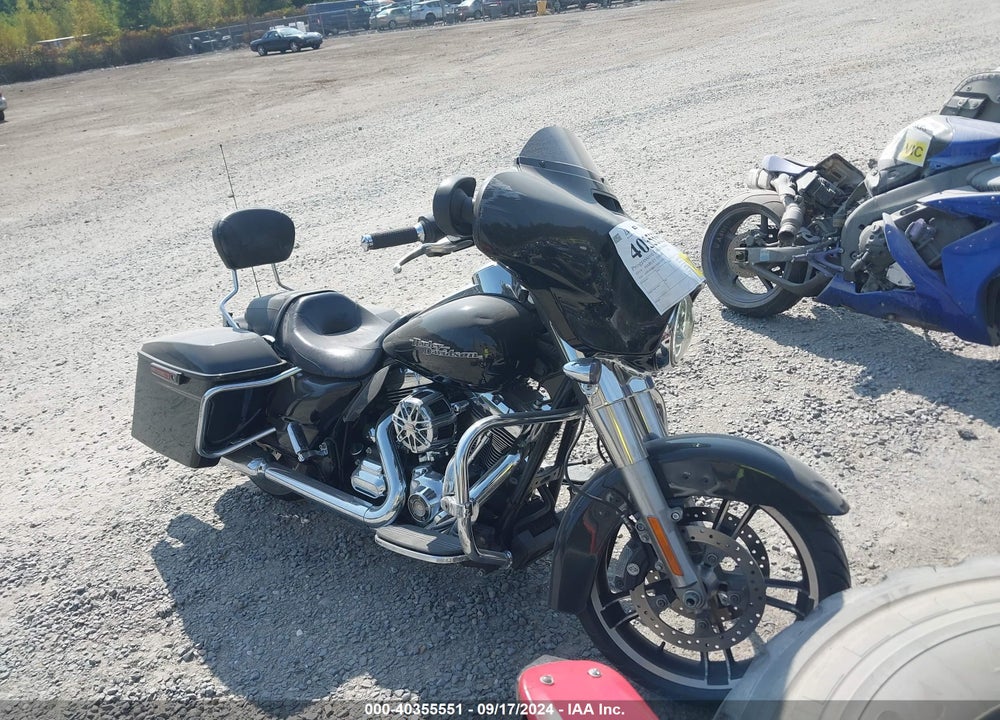 2014 HARLEY-DAVIDSON FLHX STREET GLIDE VIN: 1HD1KBM13EB673775