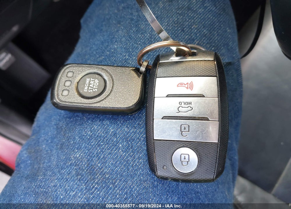 2017 KIA SPORTAGE EX VIN: KNDPNCAC0H7247581