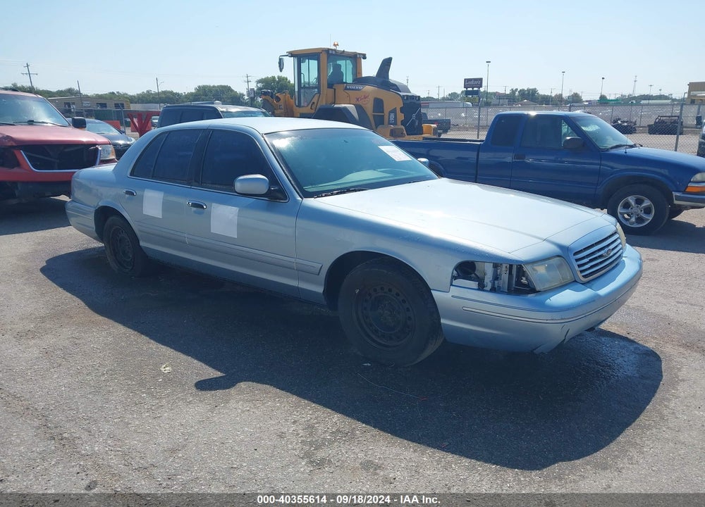 1999 FORD CROWN VICTORIA VIN: 2FAFP73W4XX173696